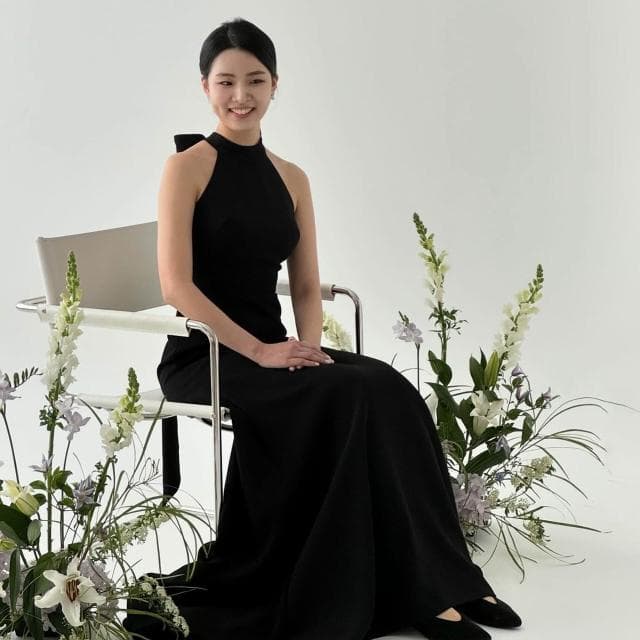 韓系赫本風晚禮服生日宴會氣質典禮主持人掛脖露背黑色魚尾小拖尾