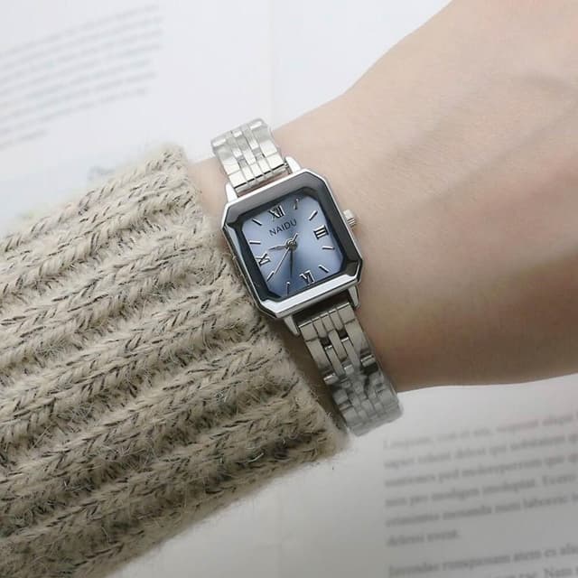 手錶女輕奢高級感精工錶女款學生簡約石英錶氣質小眾女用手錶小巧精緻女士瑞士錶高顏值精品金屬女錶國高中生鋼帶光動能腕錶