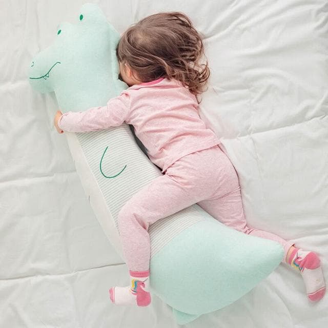 純棉鳄魚長條枕兒童房床上睡覺夾腿可愛抱枕送男孩生日禮物抱睡 da329318