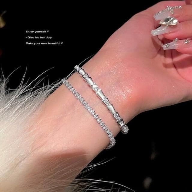 手鏈钛鋼貝母靈蛇形蛇骨手镯閃鉆質感手鏈锆石ins輕奢開口銀色大方氣質日常派對約會手鏈輕盈手鏈手環手串手飾簡約百搭高級感