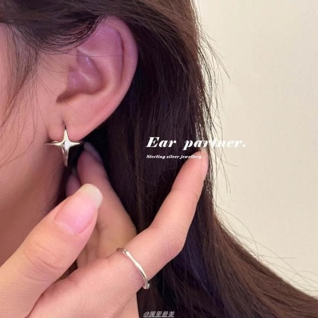 耳環設計星星耳環女小眾設計高級感新款耳圈銀針耳釘耳飾 不過敏看不膩超閃耳環耳飾飾品不褪色百搭禮物輕盈精緻輕奢高級韓國