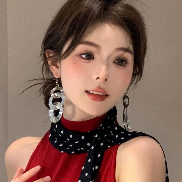 耳環巨好看氣質高級感耳環女新款高級感耳墜氣質大氣時尚耳飾不過敏看不膩超閃耳環耳飾飾品不褪色百搭禮物輕盈精緻輕奢高級韓國