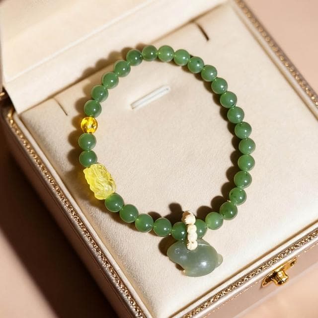 【Paiya 派亞】天然6MM和田玉碧玉小兔子蜜蠟貔貅金珀手鏈手串