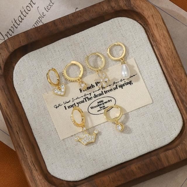 Miss Si【現貨速發】花瓣珍珠愛心皇冠  一卡三對套裝耳環 套組 微鑲鋯石 精質輕奢華麗 養耳 耳飾氣質耳扣 百搭