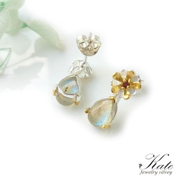 【KATE】銀飾 小雛菊天然拉長石石榴石純銀耳環 手工珠寶款 超美藍綠光 手工款 可改夾 閃石系 激發靈感 藝術家之石 生日禮物 情