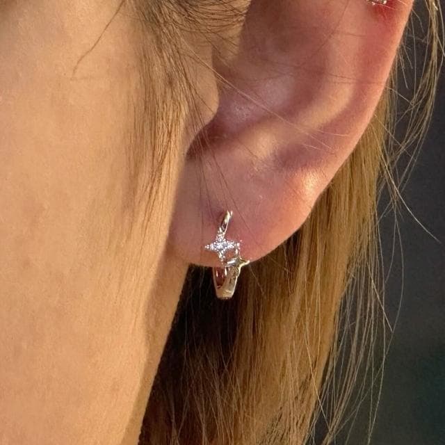 耳環四芒星星鑲鉆耳圈s銀針新款小眾設計感耳飾疊戴耳扣耳環女耳環耳釘耳飾女生耳環法式耳環流行百搭耳釘生日禮物貼耳耳環