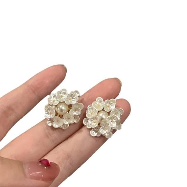 耳環獨特輕奢珍珠花朵耳環小眾設計感高級優雅耳釘新款耳飾女耳環耳釘耳飾女生耳環法式耳環流行百搭耳釘生日禮物貼耳耳環