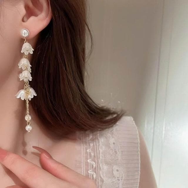 耳環新款清新甜美水晶鈴蘭花流蘇耳鉤女韓國高級氣質優雅顯瘦珍珠耳飾耳環耳釘耳飾女生耳環法式耳環流行百搭耳釘生日禮物貼耳耳環