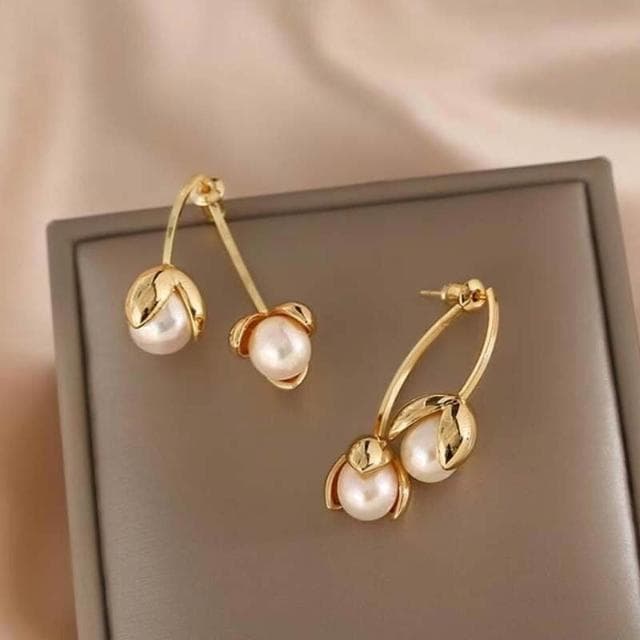 耳環女耳環ins簡約法式珍珠花朵交叉耳飾小眾設計花蕊氣質耳釘耳環耳環耳釘耳飾女生耳環法式耳環流行百搭耳釘生日禮物貼耳耳環