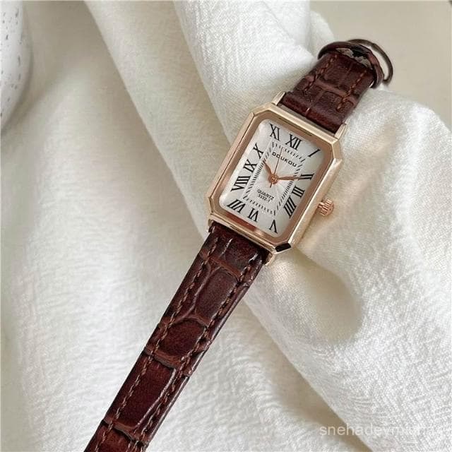 小李甄選  高級感小衆手錶女款學生港風氣質休閒女士皮帶設計輕奢複古羅馬錶