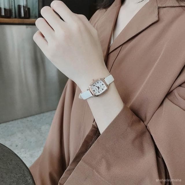 小李甄選  女士手錶英國小衆女款學生高級ins風森係方形輕奢高級顯白石英錶