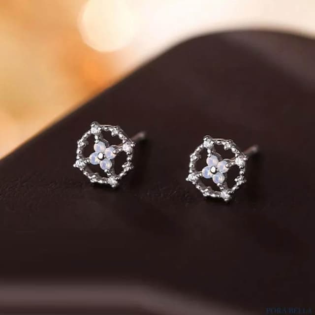 【Porabella】S925純銀 十字圓圈耳釘｜四葉草耳骨釘 生日情人節禮物推薦｜ 附贈精美包裝 Earrings