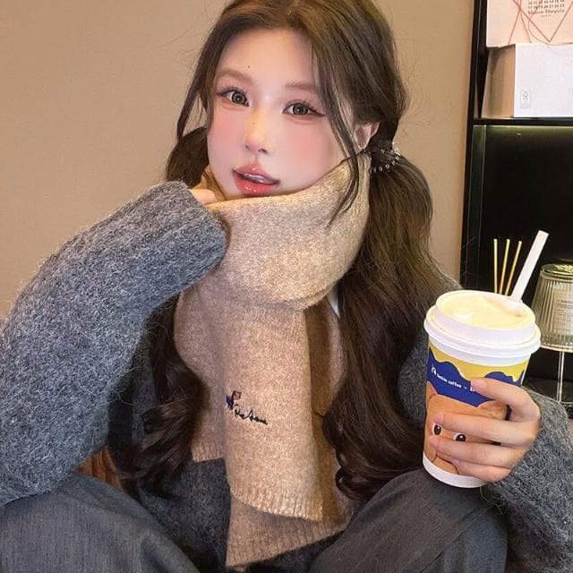 圍巾女刺繡小狗針織圍巾女秋冬季學生騎車保暖百搭仿羊絨情侶圍脖保暖披肩圍巾質感圍巾冷氣披肩空調百搭保暖圍脖防風圍脖韓版圍巾