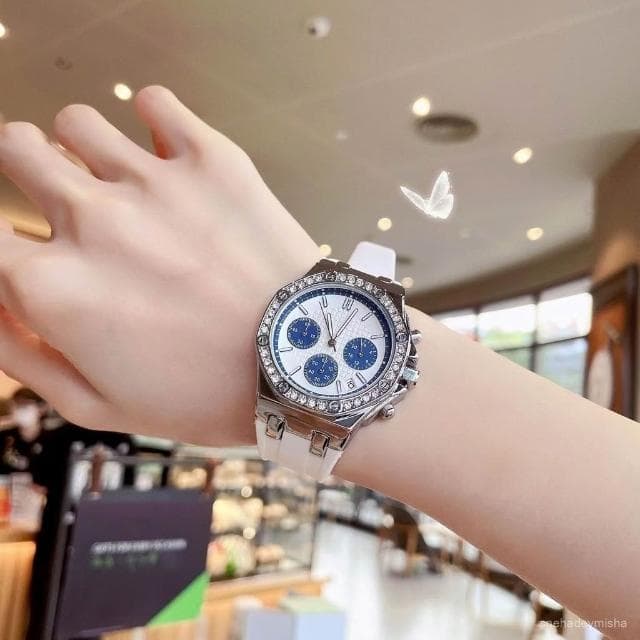 曉君精選 2025新款滿天星手錶女潮流時尚輕奢小衆設計鑲鑽腕錶高級感女錶