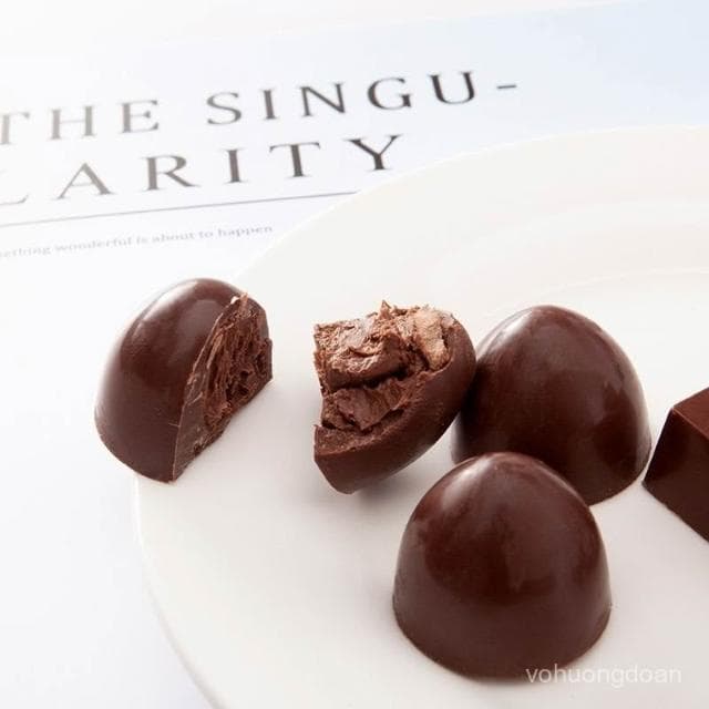 心心相印 【一口兩滋味】夾心巧克力代可可脂白巧克黑巧克力喜糖果網紅零食