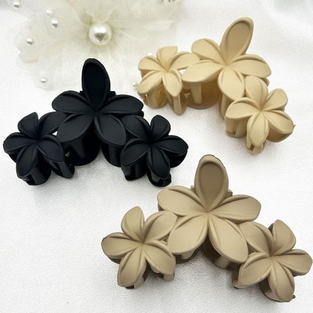 鯊魚夾女髮夾春發飾熱銷高級感雞蛋花發夾輕奢風花朵抓夾女鲨魚夾盤發頭飾(情人節 聖誕節 生日 髮飾 頭飾 髮夾 禮物)