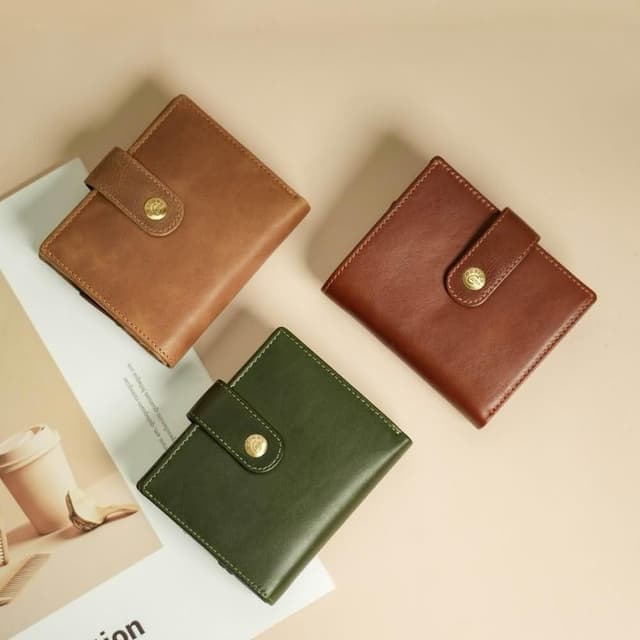 【CALTAN】CALTAN DESIGN | 筆記型多功能兩折零錢短夾 071858 五色(真皮 中夾 皮夾 錢包)