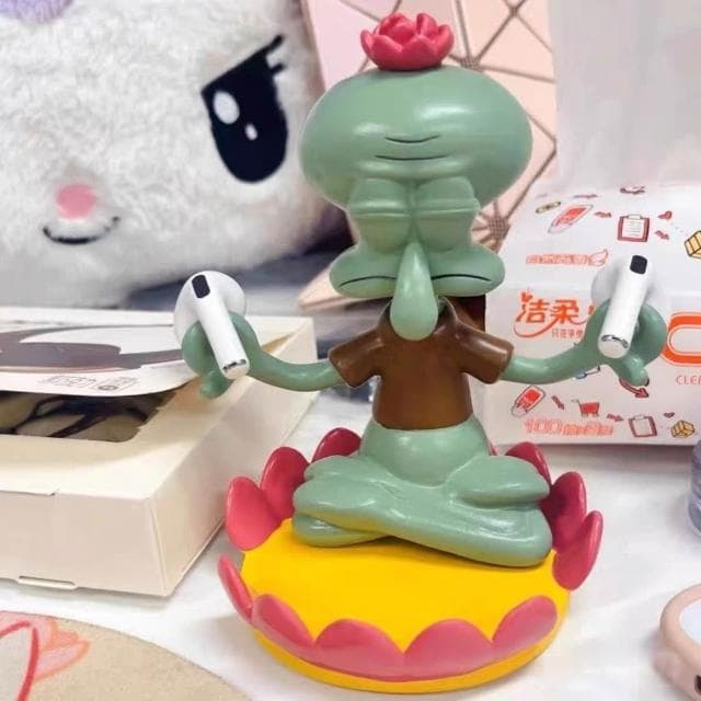 廢物專賣店 派大星筆筒 章魚哥手機架 蓮花座章魚哥 創意擺件 海綿寶寶 筆插 卡通 收納筒 學生 生日禮物 交換禮物