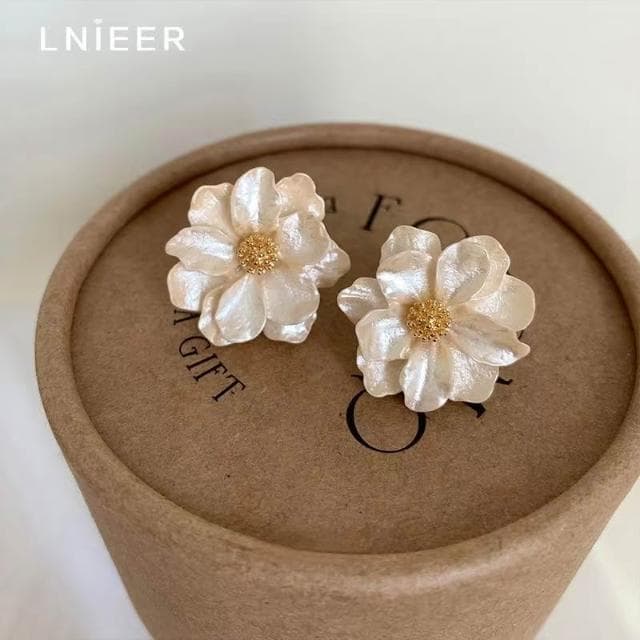 S925銀針山茶花耳環女2025新款氣質百搭輕奢小眾高級耳釘秋冬耳飾