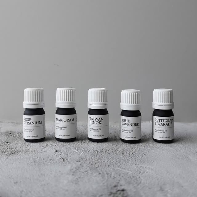 灰調｜寵物友善純天然單方精油-5種香調 居家香氛首選 擴香 香薰 玫瑰天竺葵/檜木/馬鬱蘭/薰衣草/苦橙葉 免運券
