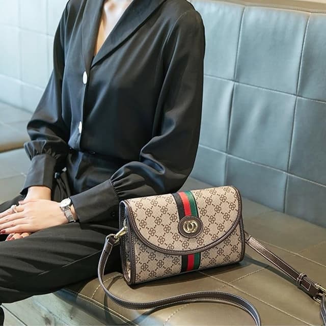 【LEESA】老花包包\信封包\斜背包\小方包\口蓋包\手拿包\肩背包\禮物\隨身小包\印花包包\復古百搭