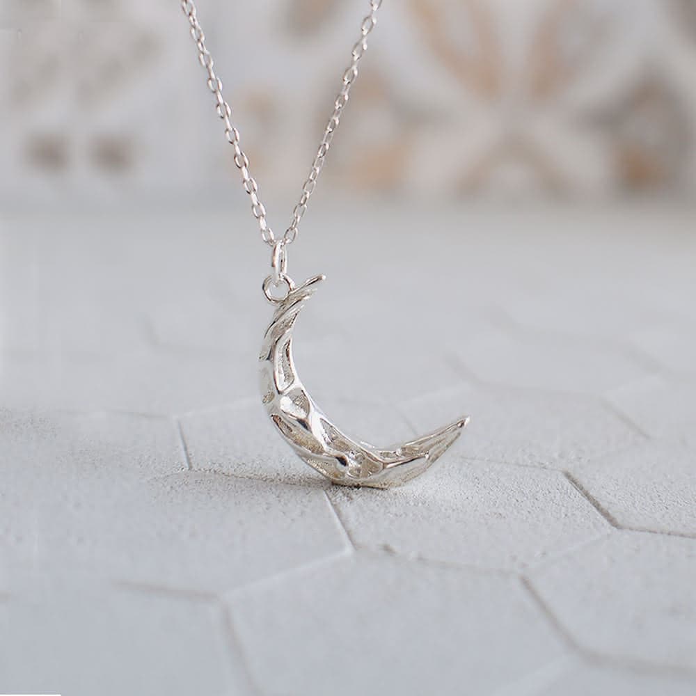 【BLUMA】上弦月項鍊 流光歲月純銀項鍊 生日情人節禮物 925純銀月亮光感鎖骨鍊 簡約優雅韓風項鏈