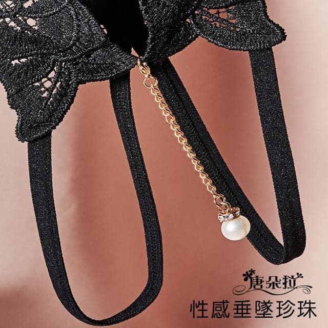 【唐朵拉】珍珠吊墜開檔丁字褲 角色扮演 情人節禮物(情趣開檔內褲 809)