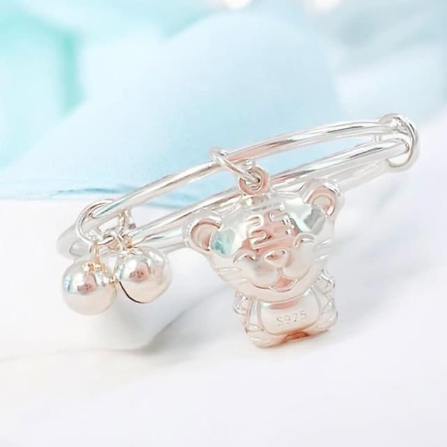 【珠兒綠】999純銀 笑笑虎兒童搖鈴祝福手鐲 新年禮物 寶寶禮物純銀手鐲 彌月禮物 周歲禮物 親子珠寶 純銀手鍊 交換禮物