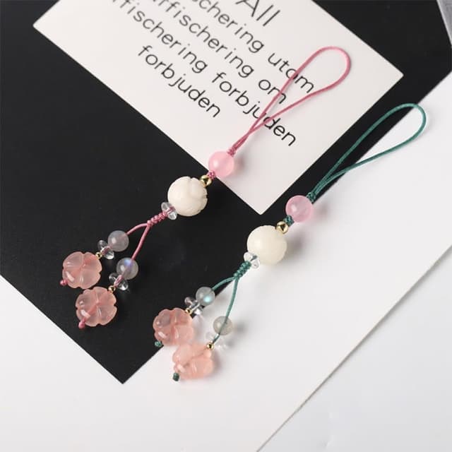【MoonDy】掛件 掛飾 吊飾 粉晶吊飾 四葉草飾品 可愛吊飾 包包吊飾 招桃花 手機吊飾 百搭飾品 保平安 送女生 生日禮物