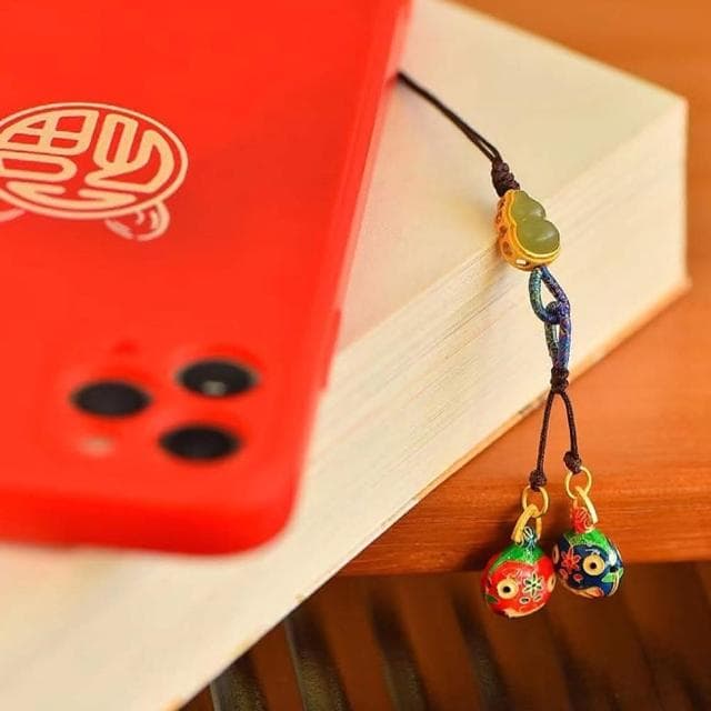 【MoonDy】吊飾 吊墜 手機掛件 和田玉 葫蘆吊飾 招財納福 保平安 飾品 護身符 辟邪手鍊 男女同款 小禮物 生日禮物