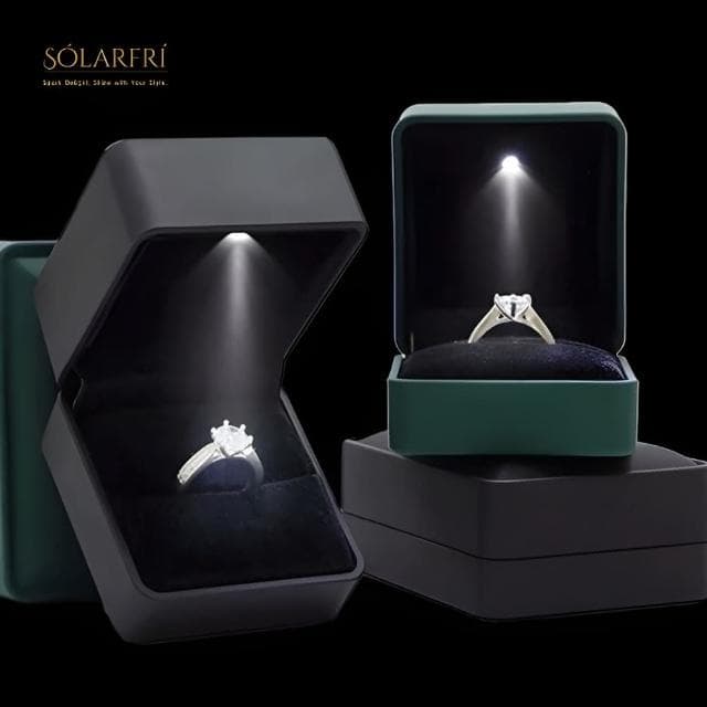 【SOLARFRi】LED燈鑽方型戒指盒首飾盒珠寶盒 優雅氣質感求婚 訂婚 生日 情人節 七夕 女朋友 老婆 禮物 多色款