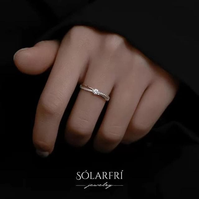 【SOLARFRi】輕奢閃耀戒指｜可調整戒圍大小 附品牌禮盒包裝 閨蜜生日情人節女友老婆母親聖誕禮物
