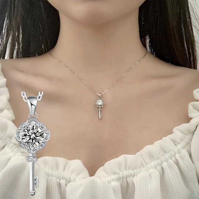 【LEEHER】鑰匙項鍊/鎖骨項鍊/小花項鍊/生日禮物/鋯石項鍊/情侶禮物/氣質項鍊/閨蜜項鍊/韓國項鍊