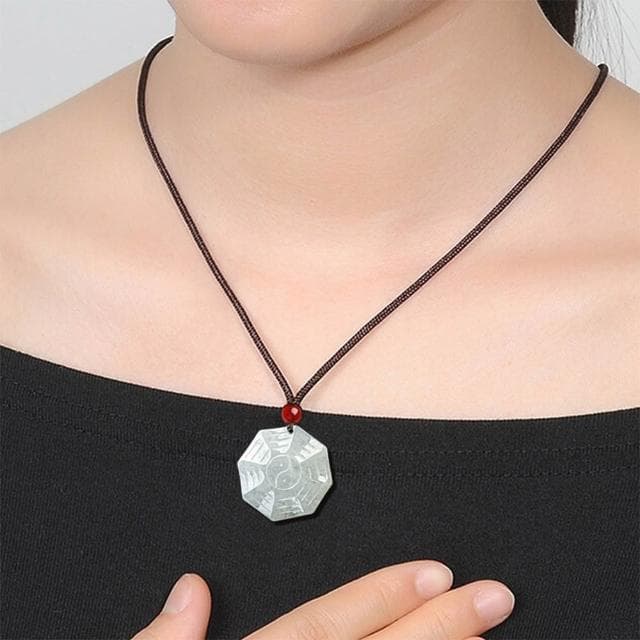【LEEHER】玉石項鍊/玉珮/飾品/翡翠/護身符/招財納福/保平安/男女同款/送媽媽/八卦玉/八卦項鍊/吊墜/吊飾/生日禮物