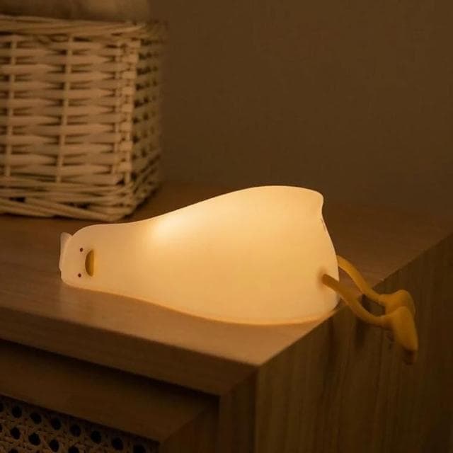 【All In Home 窩在家】只想躺平鴨小夜燈(小夜燈 / 禮物 / 實用禮物 / 創意禮物 / 兒童禮物 / 交換禮物  )