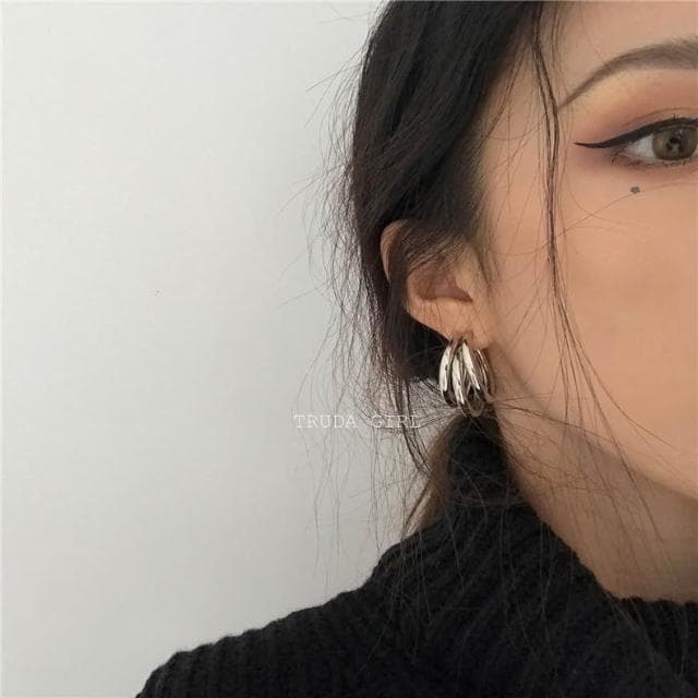 《杜達女孩》歐美大膽三圈幾何線條耳環 三環管圈圈耳針 圓圈耳環 C型耳環 多層次耳環 半圓耳環 圓型耳環 耳釘耳環 飾品