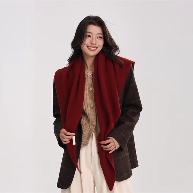 【達賀尊爵】百分百全羊毛安哥拉紅三角圍巾護頸保暖大披肩秋冬新