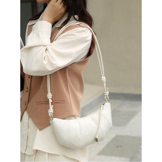 【達賀尊爵】頭層牛皮女士單肩斜挎包牛角百搭零錢貝殼時尚包古典手袋軟真皮5色擇一