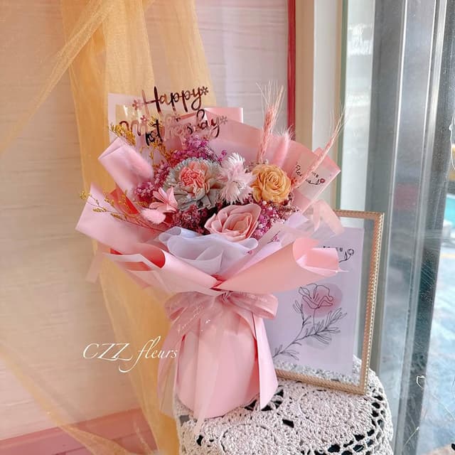 永生康乃馨擴香花束-溫柔經典款-中(母親節花束/長輩送禮/媽媽最愛/母親節花禮)