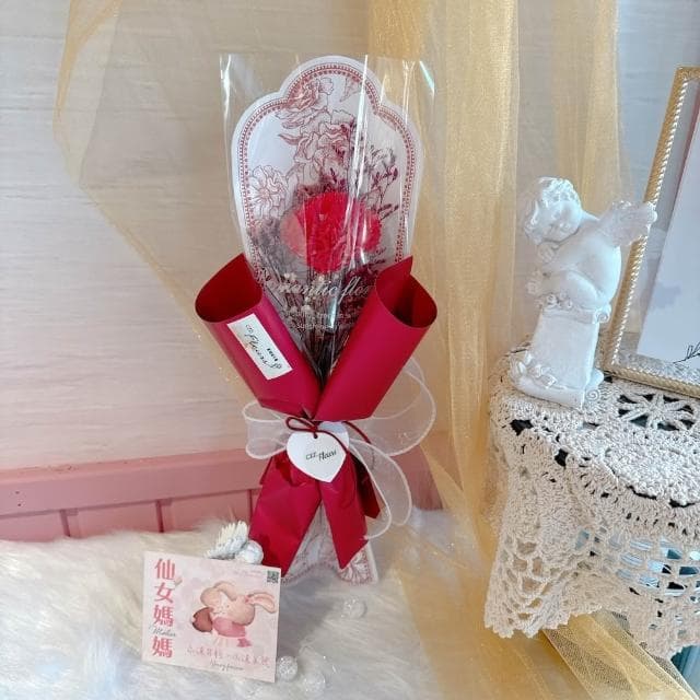 永生康乃馨擴香花束-妳是我心頭的花(入門／孩子送禮款) (母親節花束/長輩送禮/媽媽最愛/母親節花禮)