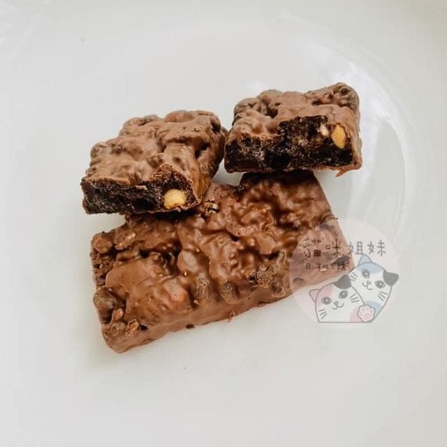 印尼 Delfi  印尼黑雷神巧克力 21g(巧克力棒 巧克力餅乾)