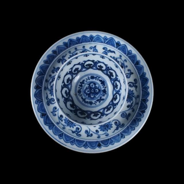 《博古珍藏》明宣德 青花花卉紋盞托 早期收藏 老件文物 茶杯瓷器 國際拍賣級