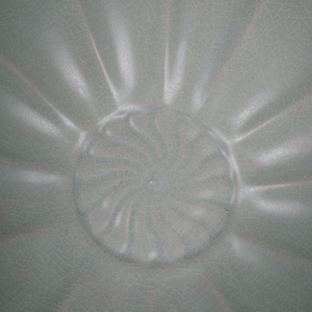 《博古珍藏》宋 汝窯青瓷梅花口碗 早期收藏