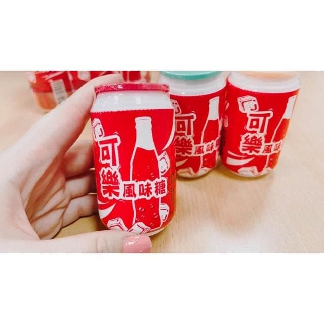 古早味 可樂罐 可樂糖罐 童年 可愛 禮物 童趣 糖果 造型 可樂造型 可樂風味糖 交換禮物 禮物 回憶