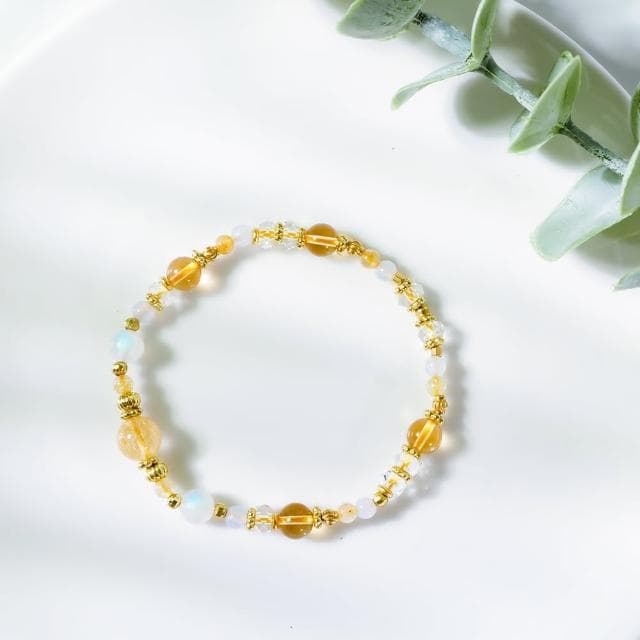 【月色真美】沐浴晨光 - 鈦晶黃水晶月光石手鍊(A107 嚴選天然水晶 鑑定師把關)