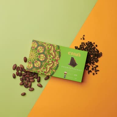 【Cona’s 妮娜巧克力】ICA銅牌獎-炭焙烏龍茶薄片夾心巧克力(12片/盒)