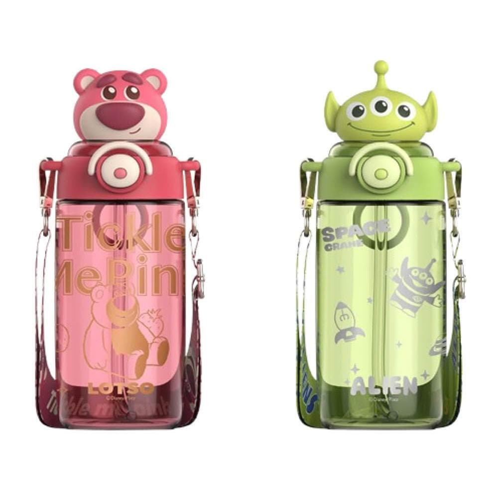 【Disney 迪士尼】陽光吸管太空杯 650ml ( 正版授權 運動水壺 兒童水壺 大容量水瓶 隨身水壺 隨身杯 母嬰Tritan材質 三眼怪 草莓熊 水杯 茶杯 保溫 保溫杯 送禮 生日禮物 交換禮物 聖誕禮物)65#2