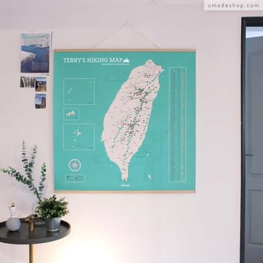 【Umade】台灣百岳地圖木框海報 湖水綠色 附插旗地標+磁鐵地標扣 (小百岳 國家公園 牆壁裝飾 房間佈置 情侶禮物 生日禮物推薦 紀念禮物 登山紀錄 居家裝飾)