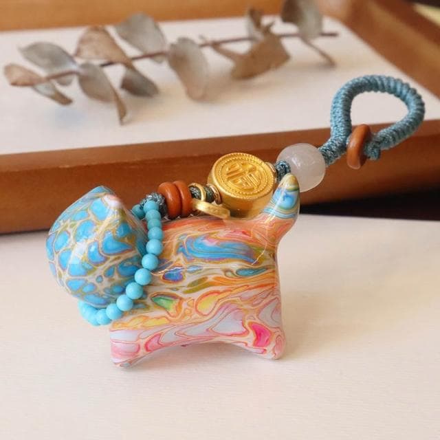 【EMMA SUE】鑰匙圈 吊飾 可愛吊飾 掛飾 禮物 小吊飾 好運 貓咪吊飾 鑰匙扣 包包掛件 招財 手機吊飾 貓咪 情人節
