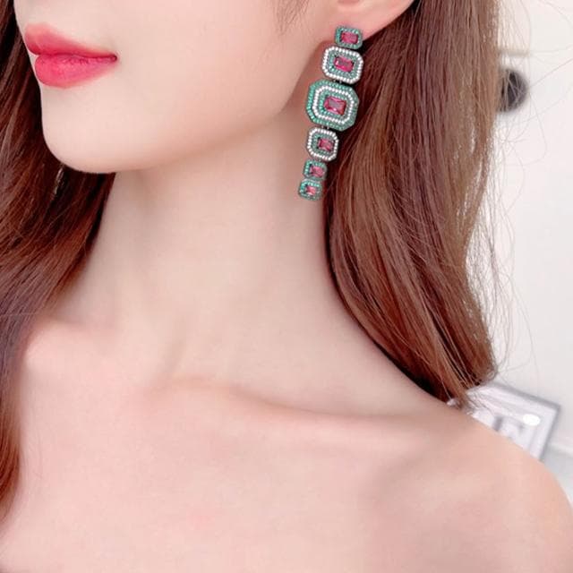 【EMMA SUE】抗過敏耳環 鋯石 鑽石耳環 復古耳環 歐美風 純銀耳環 氣質耳環 復古 飾品 耳環 女生耳環 鋯石耳環 純銀耳針
